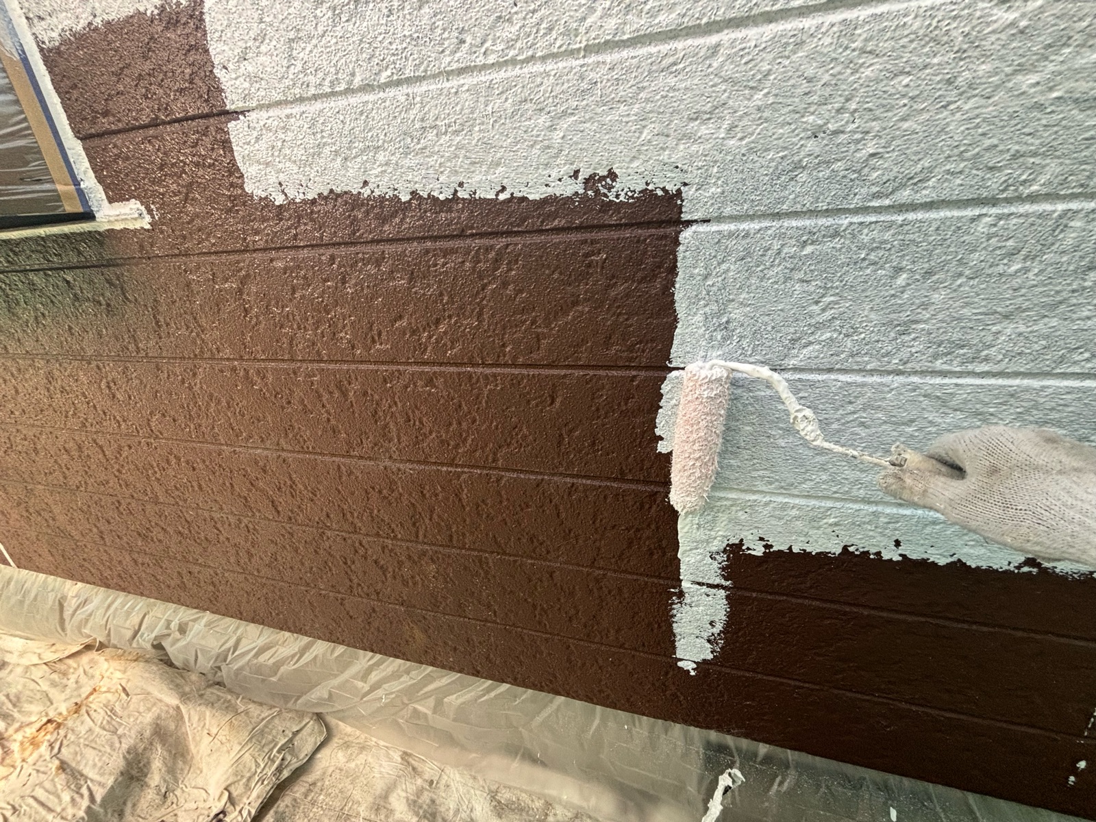 鈴鹿市K様邸 屋根塗装の下塗り作業